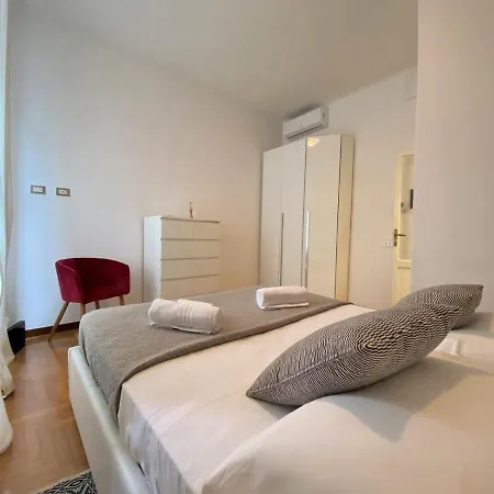 Apartamento Via Benzi Como