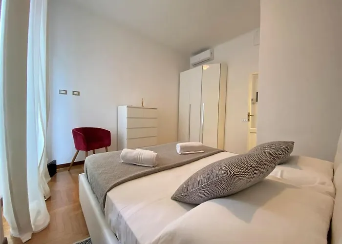 Lägenhet Via Benzi Como